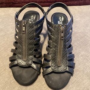 Aerosoles Heelrest sandals Black with Zipper size 6.5